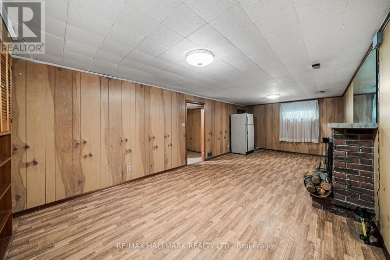 27 SUNRAY CRESCENT, Toronto (Downsview-Roding-CFB), Ontario, M3M2C4