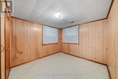 27 SUNRAY CRESCENT Toronto (Downsview-Roding-CFB) Ontario photo 31