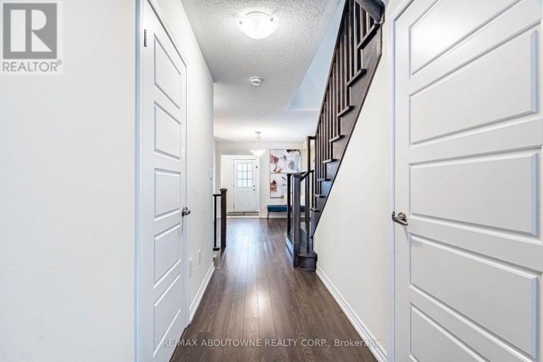 1239 MULRONEY HEIGHTS, Milton (FO Ford), Ontario, L9E1G1