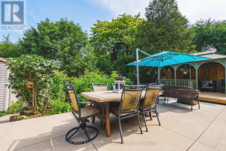 364 FENNELL AVENUE W, Hamilton (Buchanan), Ontario, L9C1G4