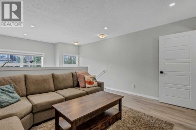 162 Chinook Gate Boulevard SW Airdrie Alberta photo 6