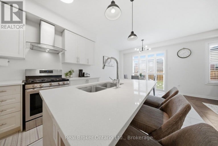 109 LONGBOAT RUN, Brantford, Ontario, N3T0R8