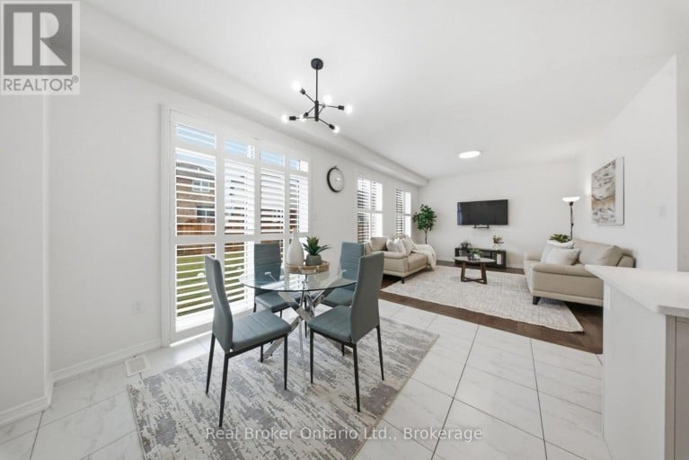 109 LONGBOAT RUN, Brantford, Ontario, N3T0R8
