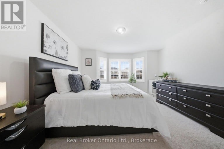 109 LONGBOAT RUN, Brantford, Ontario, N3T0R8