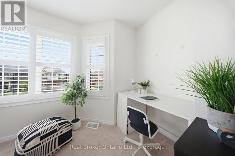 109 LONGBOAT RUN, Brantford, Ontario, N3T0R8