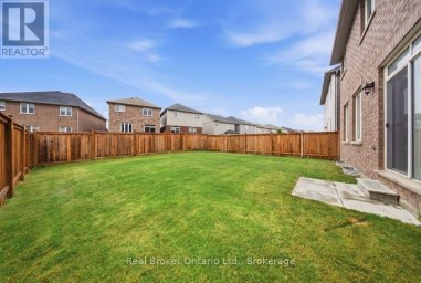 109 LONGBOAT RUN Brantford Ontario photo 36