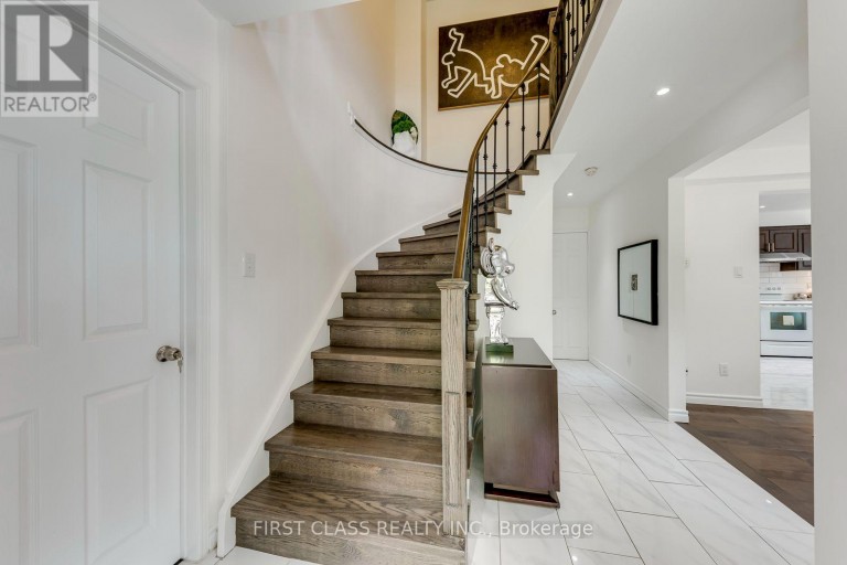 27 ALTON TOWERS CIRCLE, Toronto (Milliken), Ontario, M1V3T2