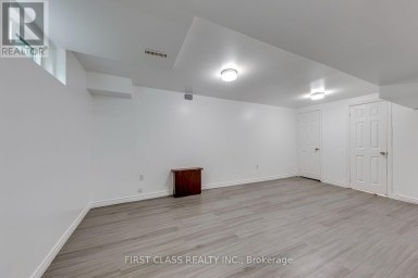 27 ALTON TOWERS CIRCLE Toronto (Milliken) Ontario photo 23