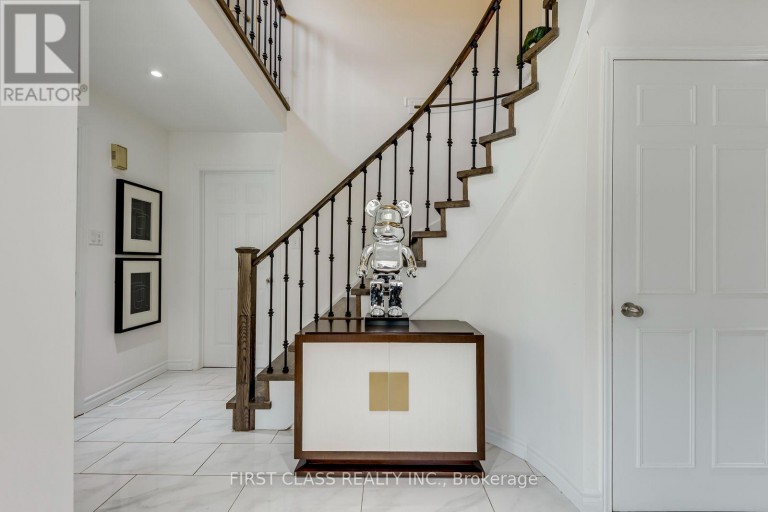 27 ALTON TOWERS CIRCLE, Toronto (Milliken), Ontario, M1V3T2