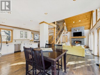 2056 RIVER ROAD W Wasaga Beach Ontario photo 14