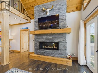2056 RIVER ROAD W Wasaga Beach Ontario photo 16