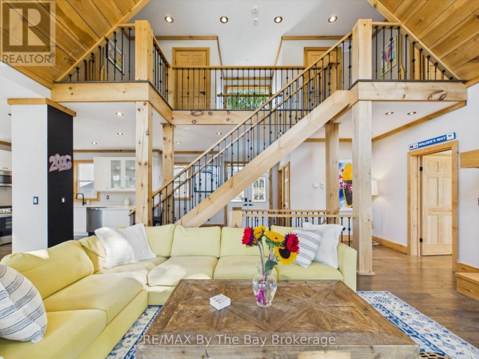 2056 RIVER ROAD W, Wasaga Beach, Ontario, L9Z2W1