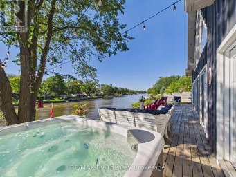 2056 RIVER ROAD W Wasaga Beach Ontario photo 21