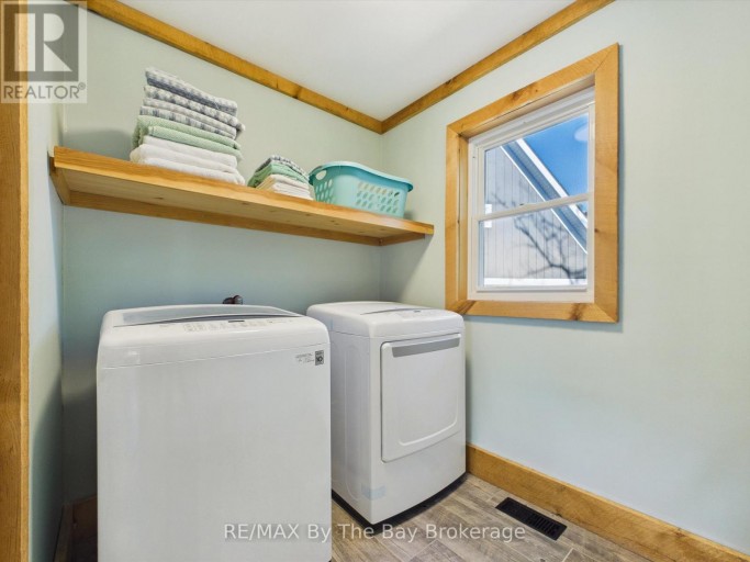 2056 RIVER ROAD W, Wasaga Beach, Ontario, L9Z2W1