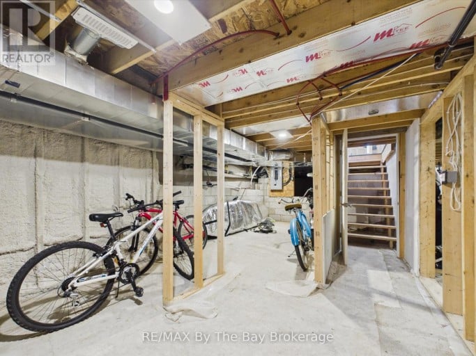 2056 RIVER ROAD W, Wasaga Beach, Ontario, L9Z2W1