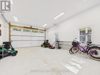 2056 RIVER ROAD W Wasaga Beach Ontario photo 37