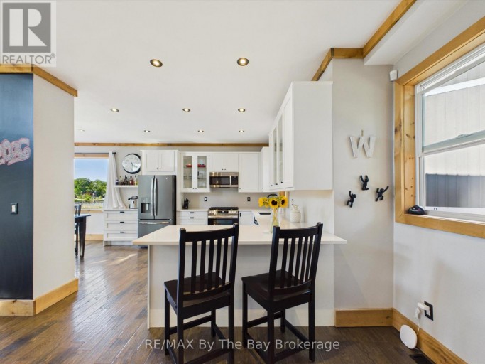 2056 RIVER ROAD W, Wasaga Beach, Ontario, L9Z2W1