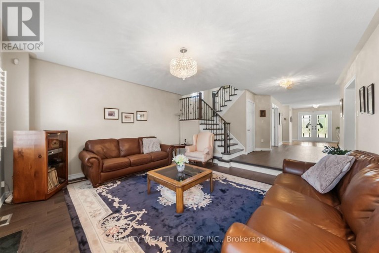 32 REYNOLDS LANE, Barrie (Edgehill Drive), Ontario, L4N0P9