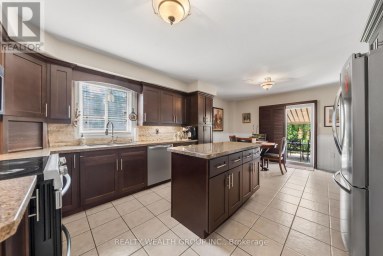 32 REYNOLDS LANE Barrie (Edgehill Drive) Ontario photo 15