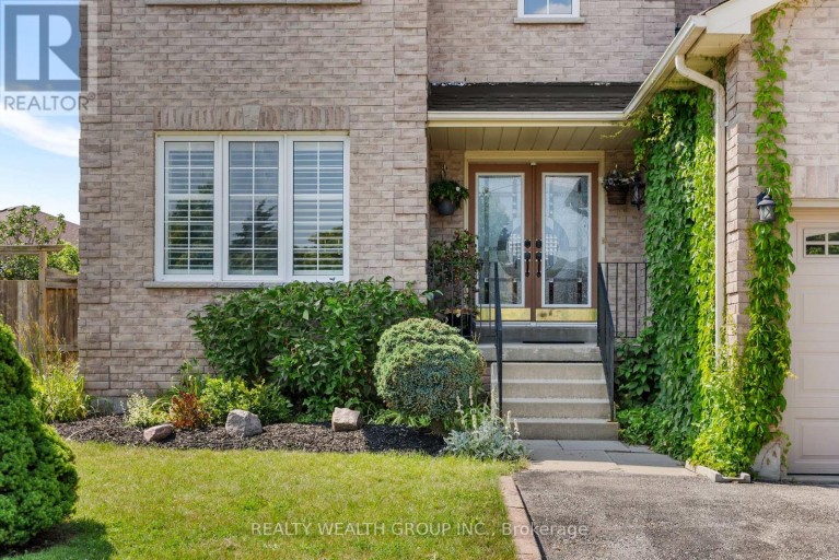 32 REYNOLDS LANE, Barrie (Edgehill Drive), Ontario, L4N0P9