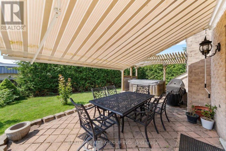 32 REYNOLDS LANE, Barrie (Edgehill Drive), Ontario, L4N0P9
