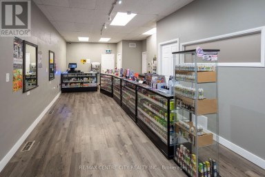 79 FRONT STREET W Strathroy-Caradoc (NW) Ontario photo 4