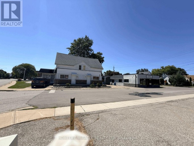 217 CREEK STREET, Chatham-Kent (Wallaceburg), Ontario, N8A4C1