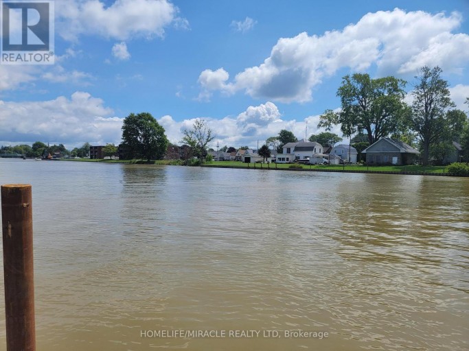 217 CREEK STREET, Chatham-Kent (Wallaceburg), Ontario, N8A4C1