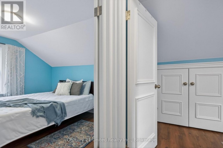 810 BYRON STREET S, Whitby (Downtown Whitby), Ontario, L1N4R8
