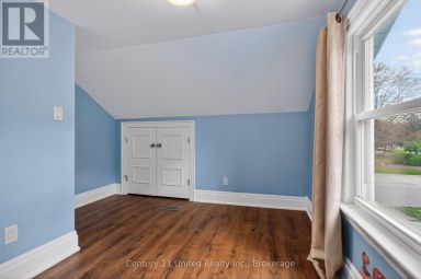 810 BYRON STREET S Whitby (Downtown Whitby) Ontario photo 33