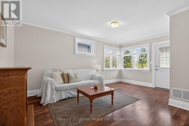 810 BYRON STREET S Whitby (Downtown Whitby) Ontario photo 8