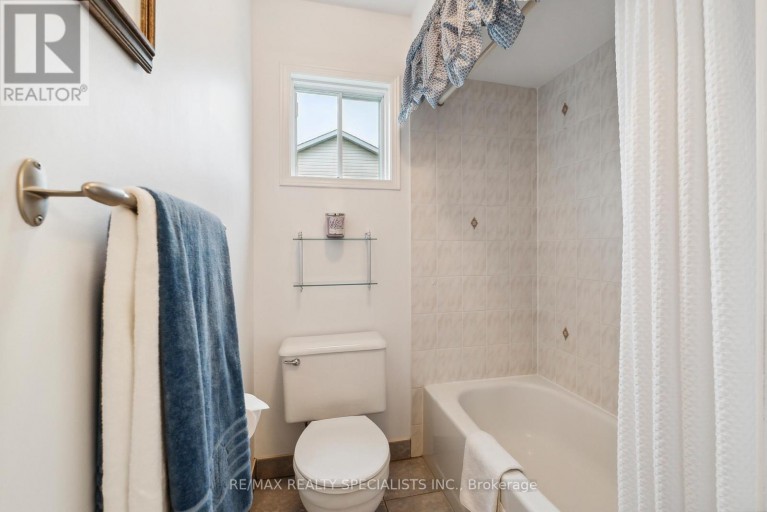 22 LAMONT CREEK DRIVE, Wasaga Beach, Ontario, L9Z1J9