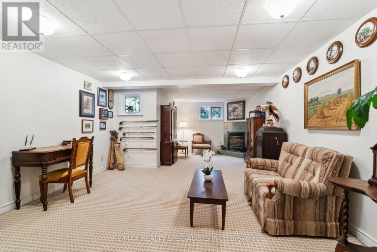 22 LAMONT CREEK DRIVE, Wasaga Beach, Ontario, L9Z1J9