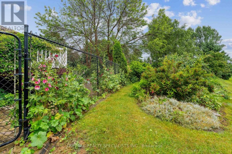 22 LAMONT CREEK DRIVE, Wasaga Beach, Ontario, L9Z1J9