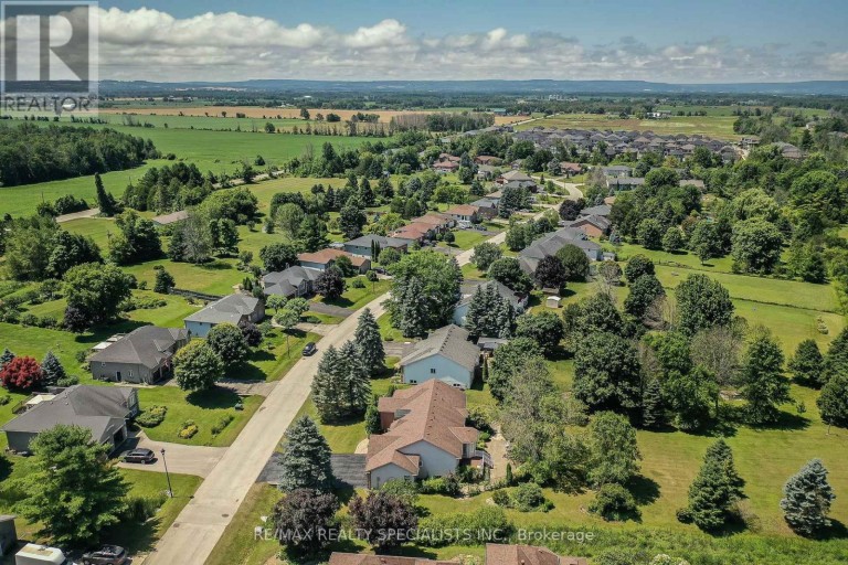 22 LAMONT CREEK DRIVE, Wasaga Beach, Ontario, L9Z1J9