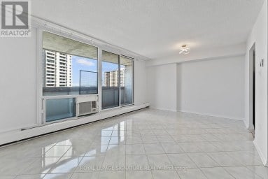 906 - 5 SAN ROMANOWAY Toronto (Black Creek) Ontario photo 5