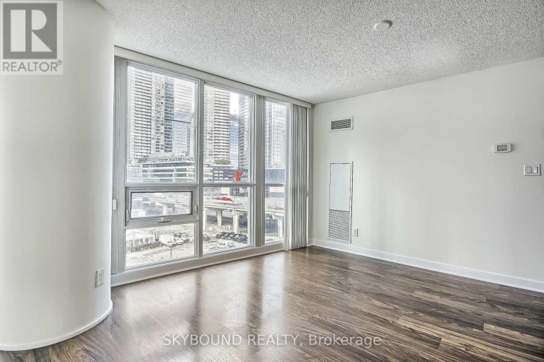 712 - 33 BAY STREET, Toronto (Waterfront Communities), Ontario, M5J2Z3