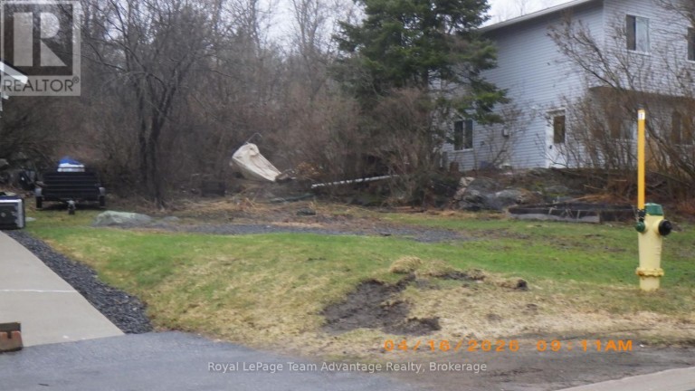 0 Logans Lane, Parry Sound, Ontario (id X13639010)