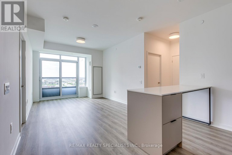 1018 - 2485 EGLINTON AVENUE, Mississauga (Central Erin Mills), Ontario, L5M2T1