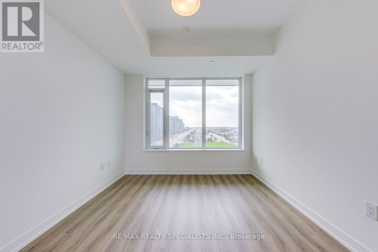 1018 - 2485 EGLINTON AVENUE, Mississauga (Central Erin Mills), Ontario, L5M2T1