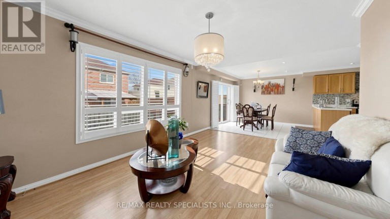 193 QUEEN MARY DRIVE, Brampton (Fletcher's Meadow), Ontario, L7A1Y3