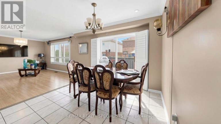 193 QUEEN MARY DRIVE, Brampton (Fletcher's Meadow), Ontario, L7A1Y3