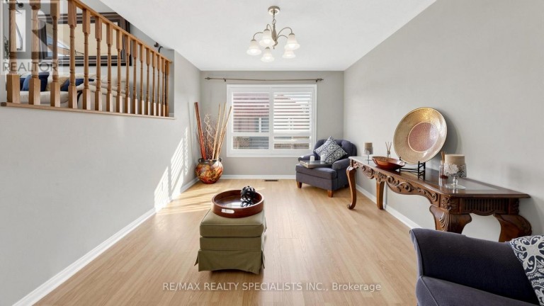 193 QUEEN MARY DRIVE, Brampton (Fletcher's Meadow), Ontario, L7A1Y3