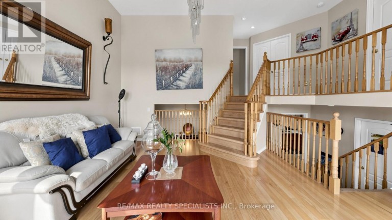 193 QUEEN MARY DRIVE, Brampton (Fletcher's Meadow), Ontario, L7A1Y3