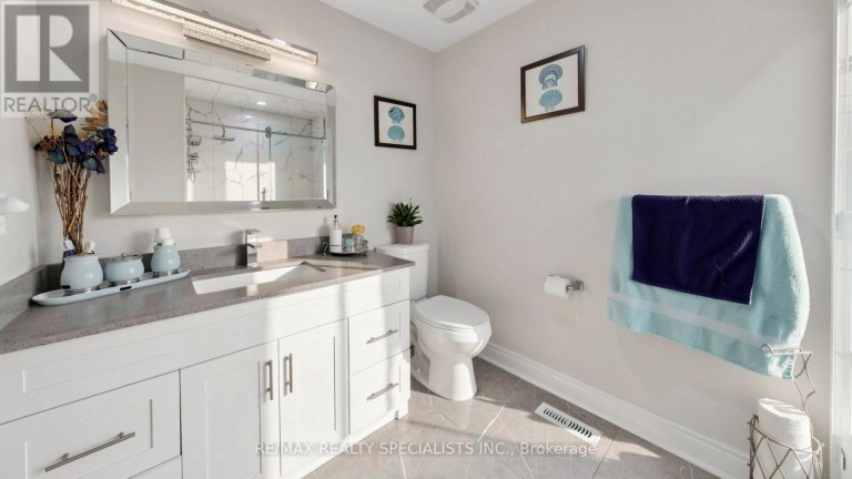 193 QUEEN MARY DRIVE, Brampton (Fletcher's Meadow), Ontario, L7A1Y3