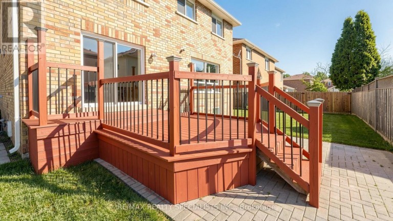 193 QUEEN MARY DRIVE, Brampton (Fletcher's Meadow), Ontario, L7A1Y3