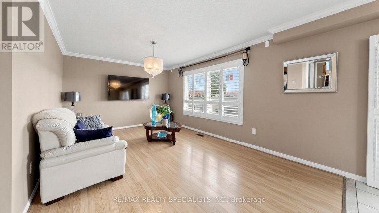 193 QUEEN MARY DRIVE, Brampton (Fletcher's Meadow), Ontario, L7A1Y3