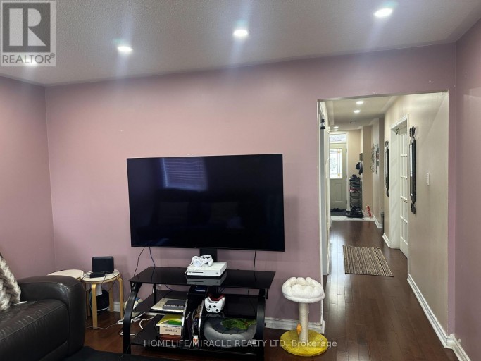 7200 HARDING CRESCENT, Mississauga (Meadowvale), Ontario, L5N6R5