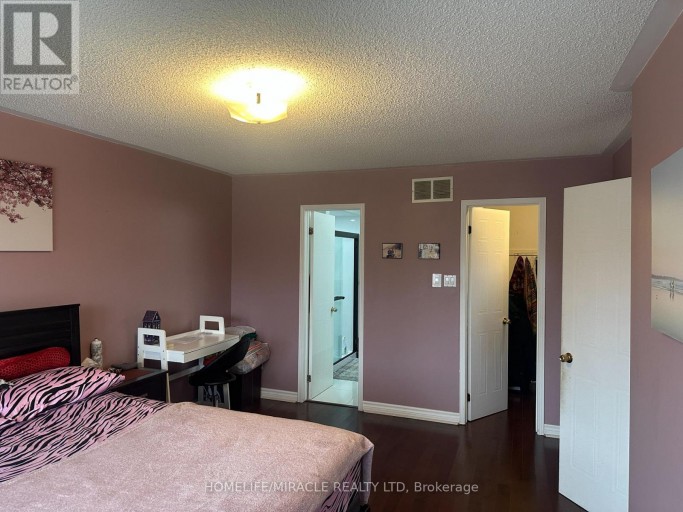 7200 HARDING CRESCENT, Mississauga (Meadowvale), Ontario, L5N6R5