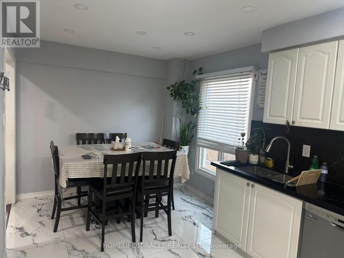 7200 HARDING CRESCENT, Mississauga (Meadowvale), Ontario, L5N6R5